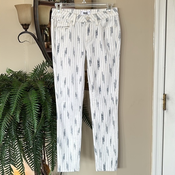 NWOT Paige White Nori Pinstripe Verdugo Ankle Stretch TRANSCEND Skinny Jeans - Picture 16 of 16